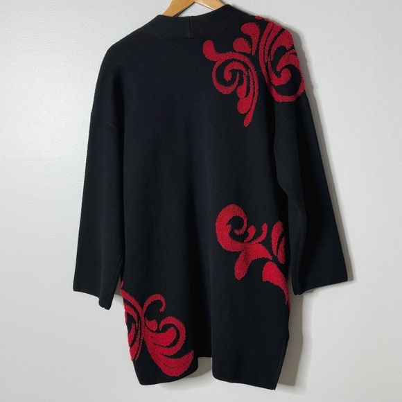 NWT Chicos Cardigan Open Front Longer Length Black Red Textured Scroll Pattern 2 - Picture 4 of 16